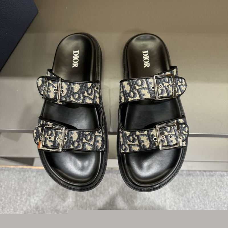 ch**an D*or slippers